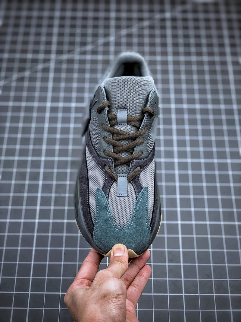 Tênis Adidas Yeezy Boost 700 Teal Blue