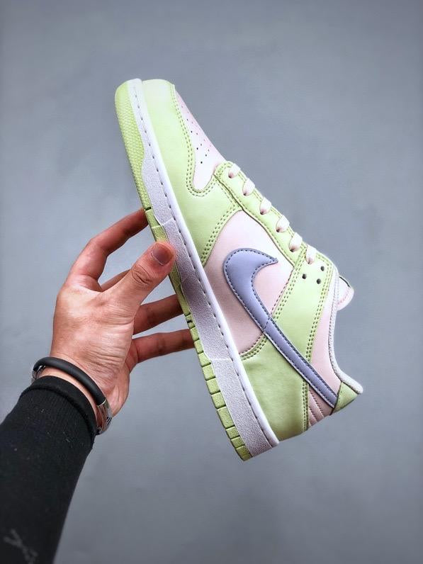 Tênis Nike SB Dunk Low "Barely Green"