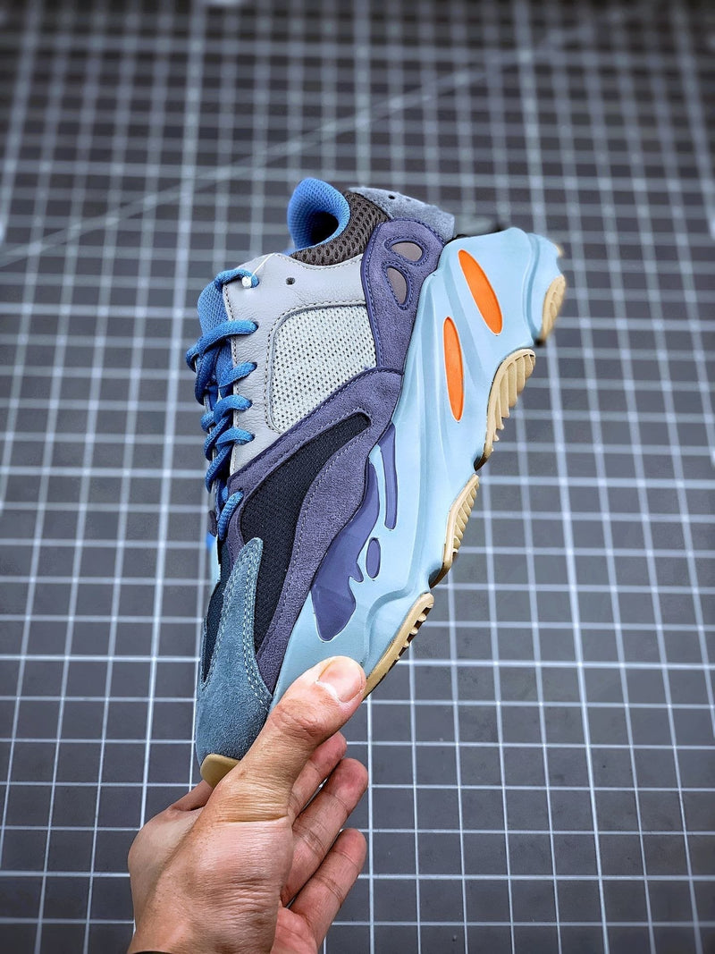 Tênis Adidas Yeezy Boost 700 Carbon Blue