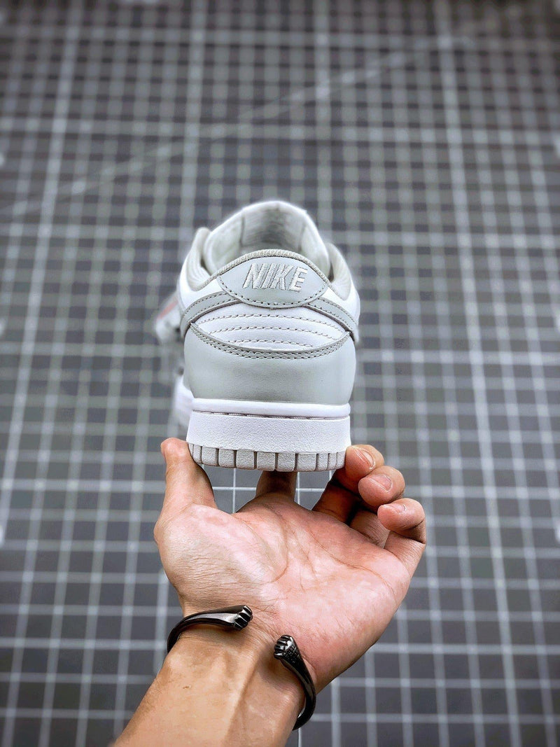 Tênis Nike SB Dunk Low "Silver Ash Killer"