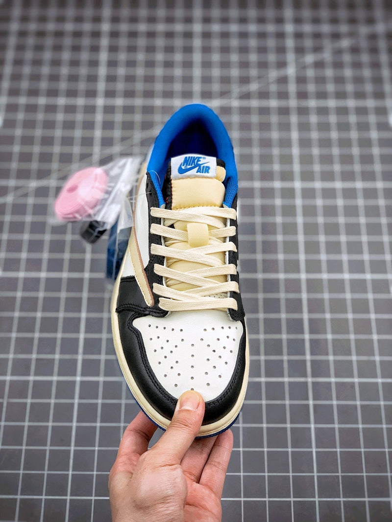 Tênis Travis Scott x Nike Air Jordan 1 Low 'Fragment Design'