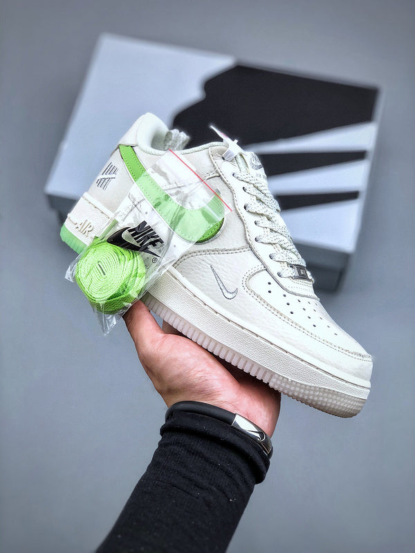 Tênis Nike Air Force 1 Low '07