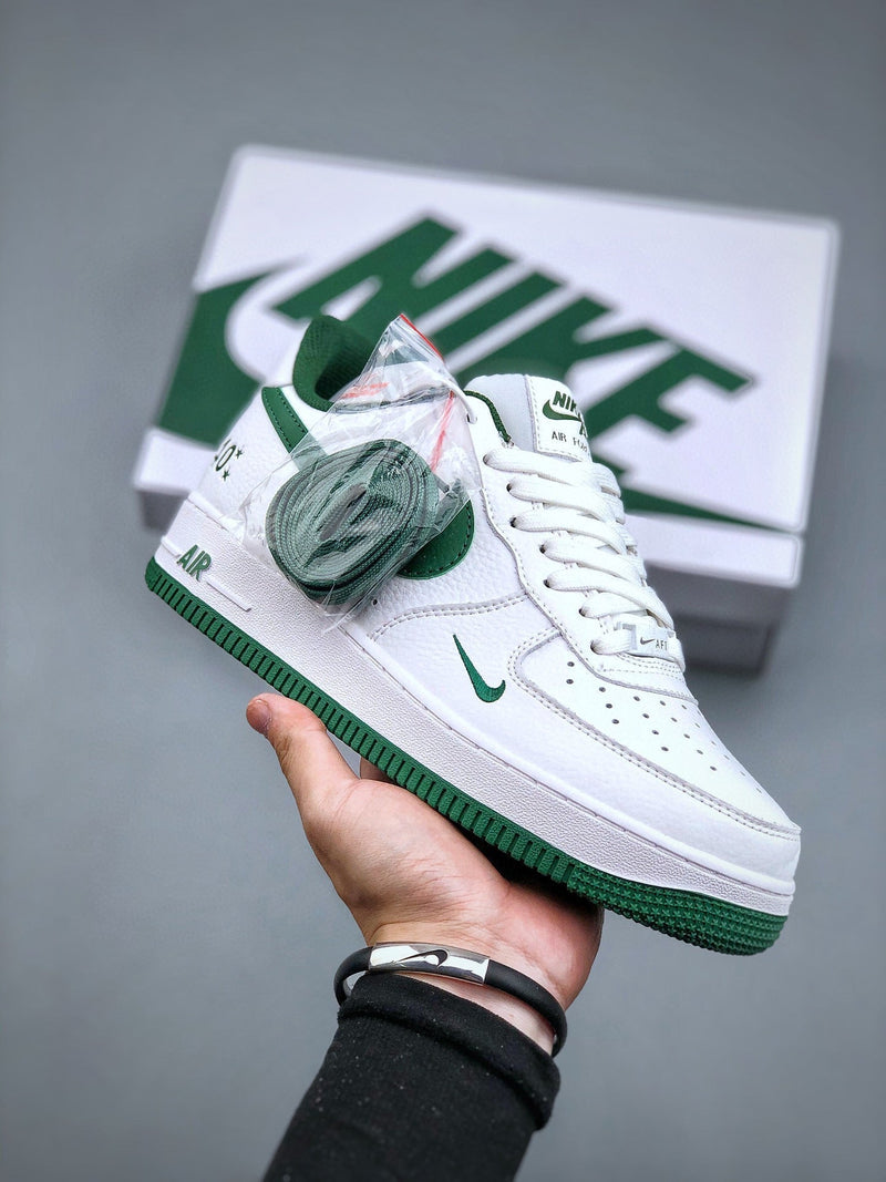 Tênis Nike Air Force 1 Low 40th