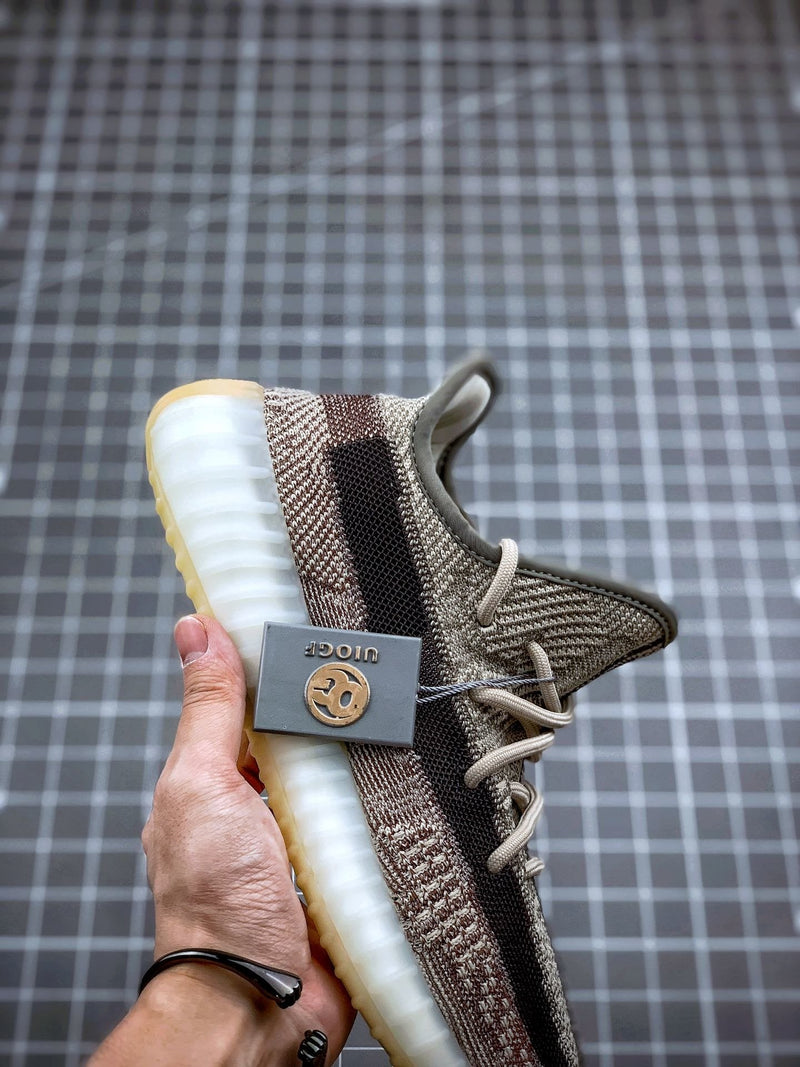 Tênis Adidas Yeezy Boost 350 V2 Zyon