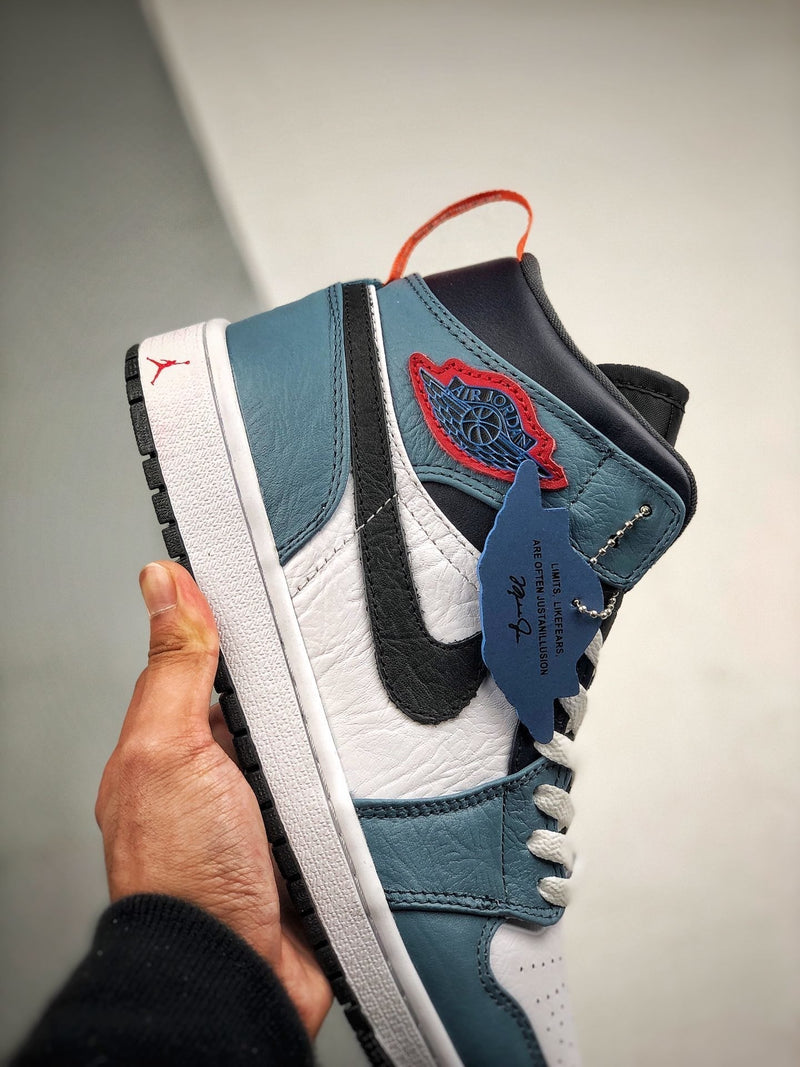 Tênis Cspace Facetasm x Nike Air Jordan 1 Mid