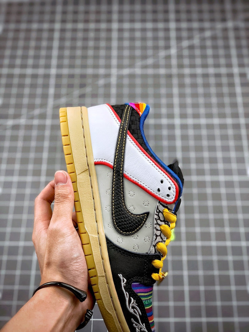 Tênis Nike SB Dunk Low "What the Paul"