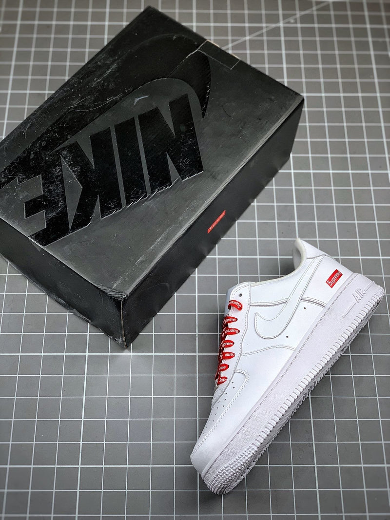 Tênis Nike Air Force 1 Low x Supreme Box Logo White