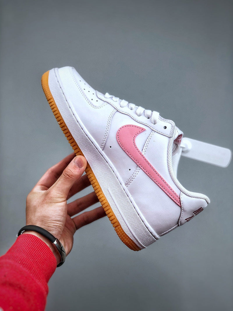 Tênis Nike Air Force 1 Low Since Retro 82'