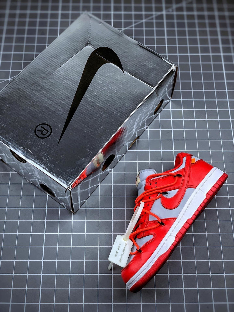 Tênis Nike SB Dunk Low x Off-White University Red