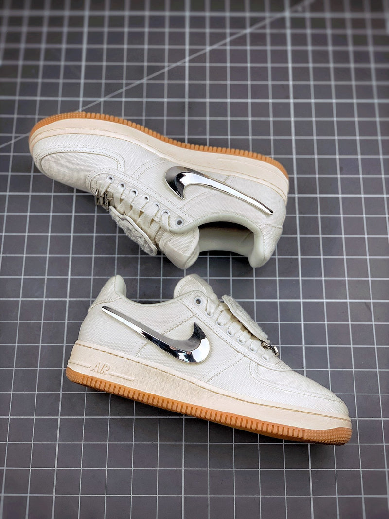 Tênis Travis Scott x Nike Air Force 1 Low 'White Sail'