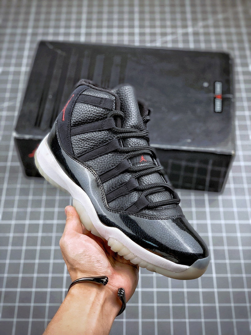 Tênis Nike Air Jordan 11 Retro