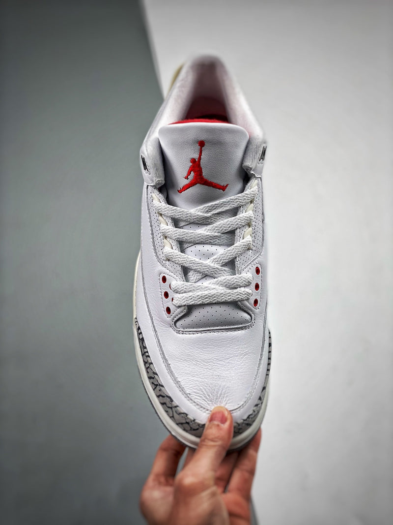 Tênis Nike Air Jordan 3 White Cement Reimagined"