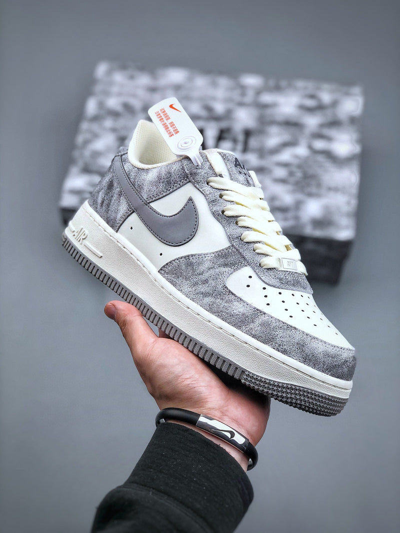 Tênis Nike Air Force 1 Low Rock