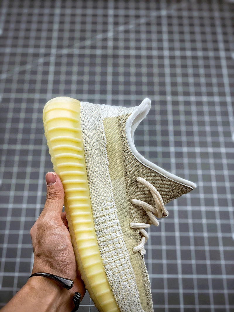 Tênis Adidas Yeezy 350 Boost V2 (Refletivo)