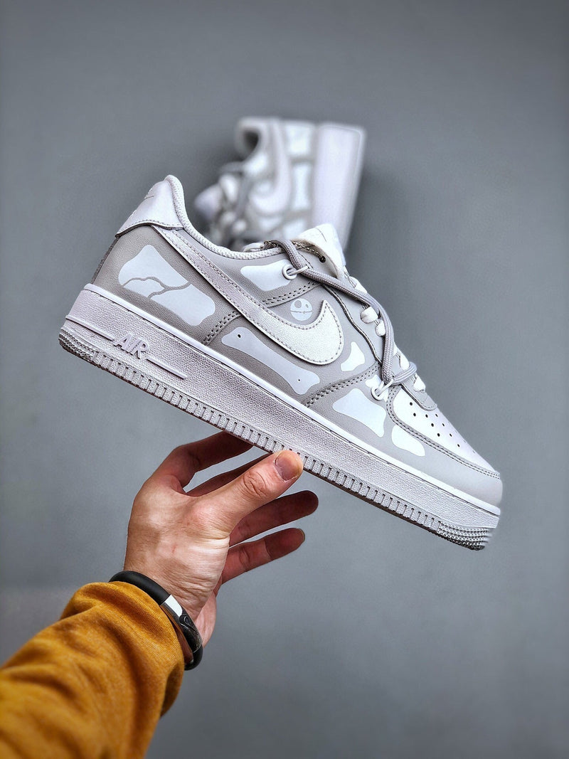 Tênis Nike Air Force 1 Low Halloween Skeleton