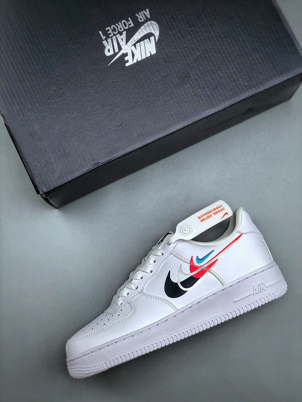 Tênis Nike Air Force 1 Low Swoosh