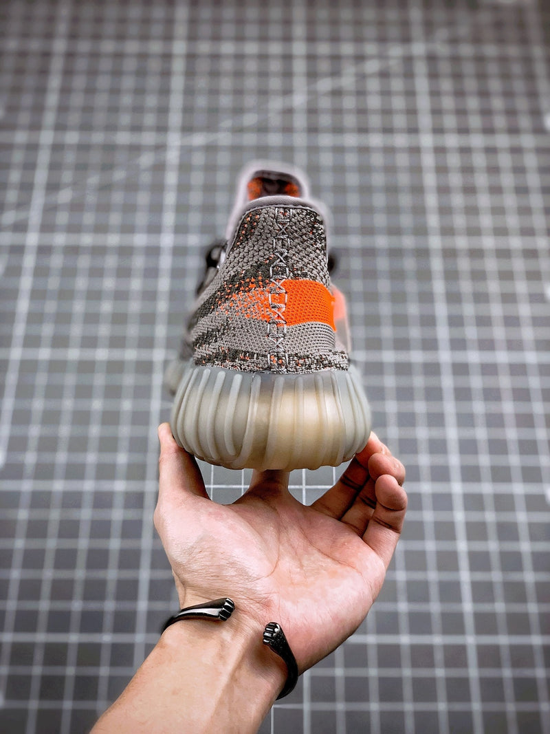 Tênis Adidas Yeezy 350 Boost V2 Beluga (Refletivo)