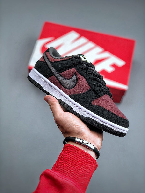 Tênis Nike SB Dunk Low "Fleece"