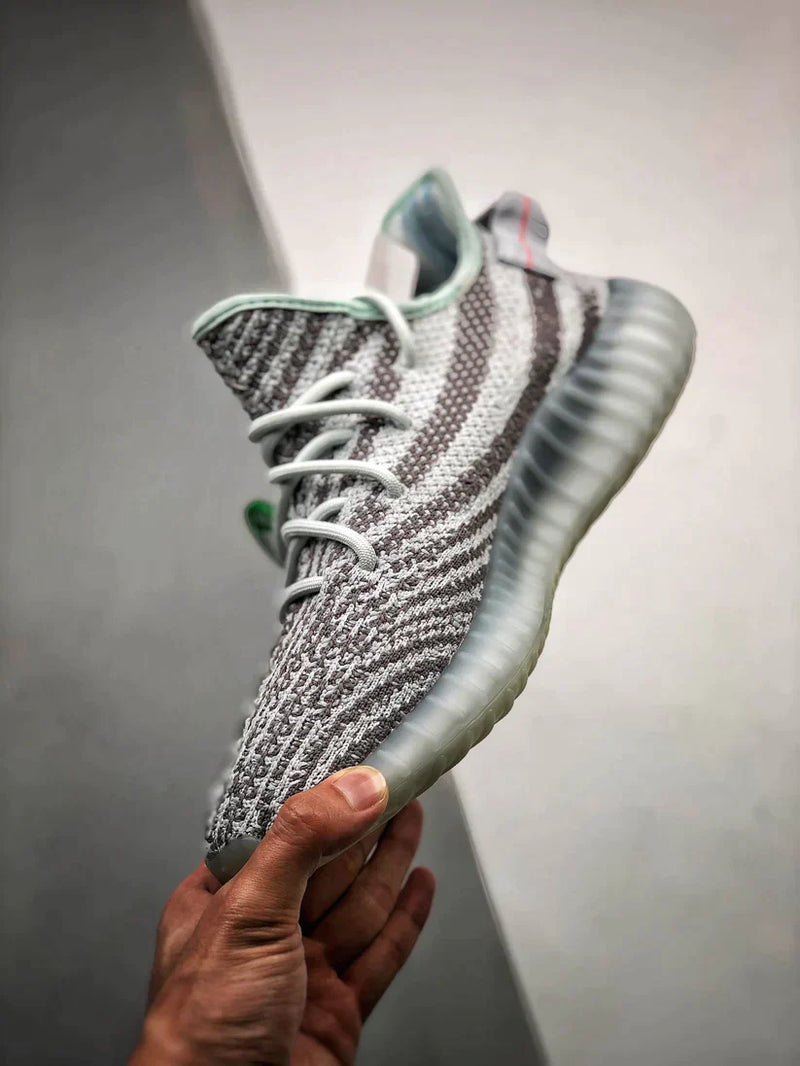 Tênis Adidas Yeezy 350 Boost V2 Blue Tint