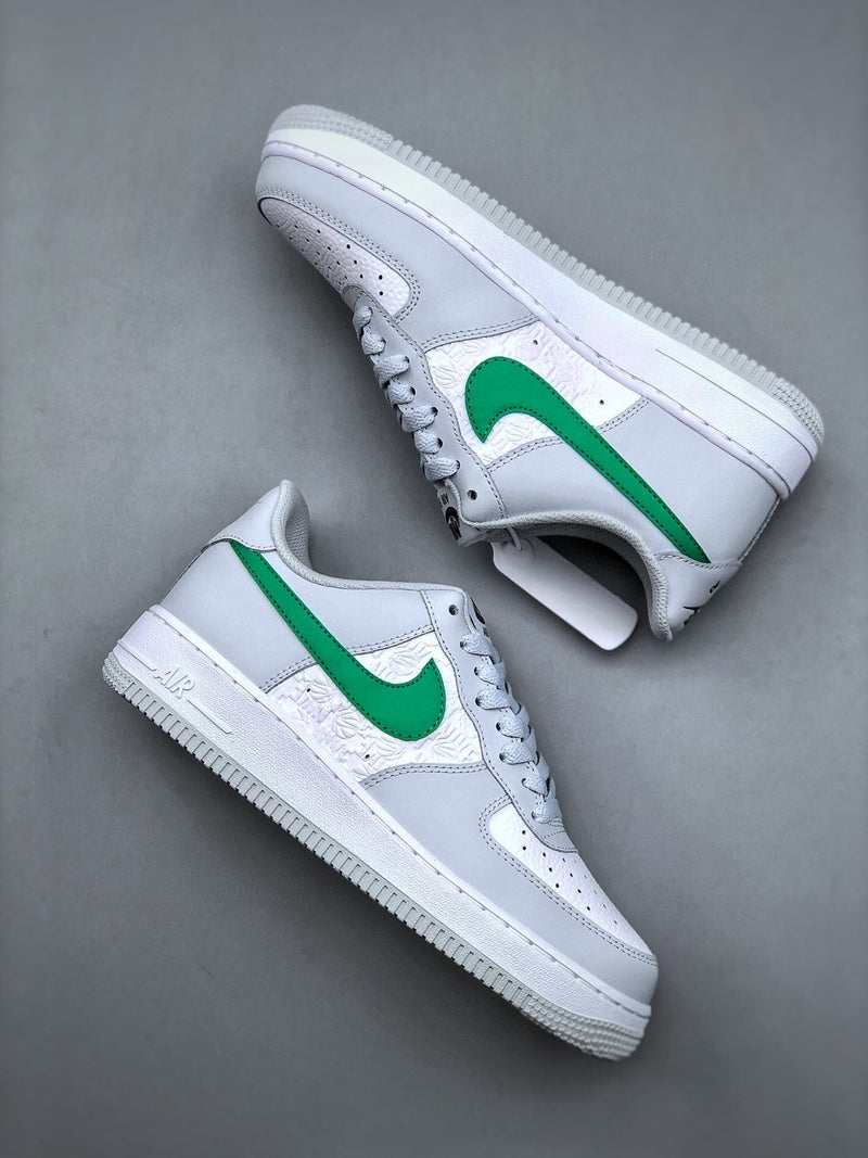 Tênis Nike Air Force 1 Low Green Swoosh