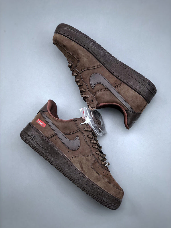 Tênis Nike Air Force 1 Low Supreme Baroque Brown