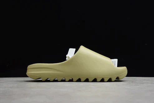 Tênis Adidas Yeezy Slide "Resin"