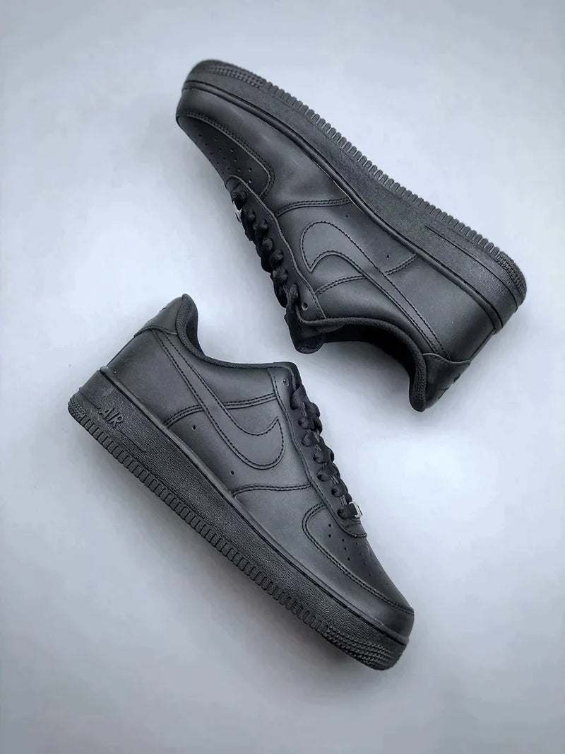 Tênis Nike Air Force 1 Low Black