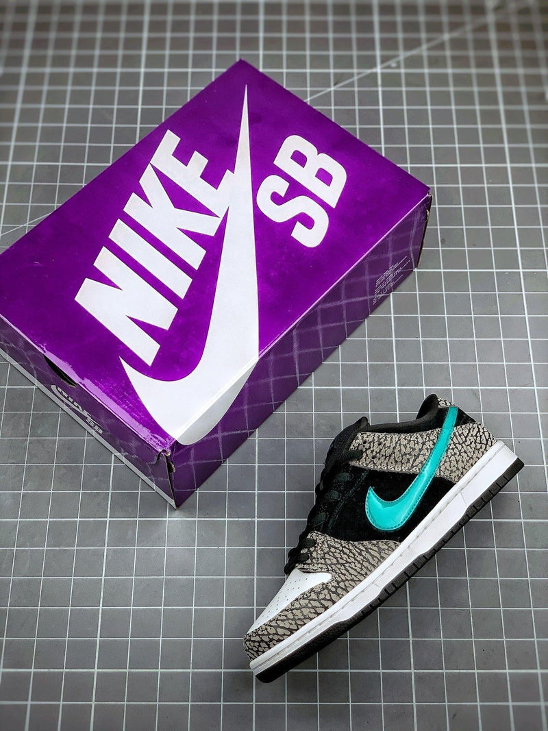 Tênis Nike SB Dunk Low "Atmos Elephant"