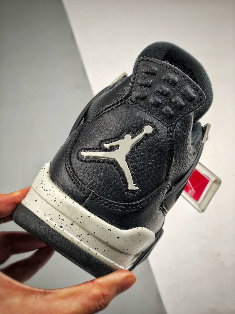 Tênis Nike Air Jordan 4 Retro "LS Oreo"