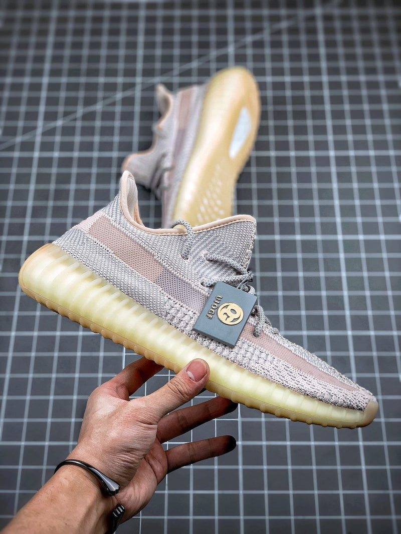 Tênis Adidas Yeezy Boost 350 V2 Sulfur