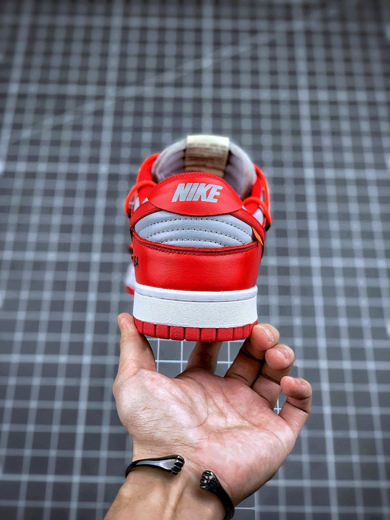 Tênis Nike SB Dunk Low x Off-White University Red