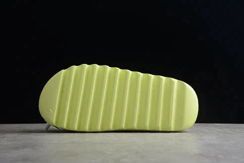 Tênis Adidas Yeezy Slide "Glow Green"