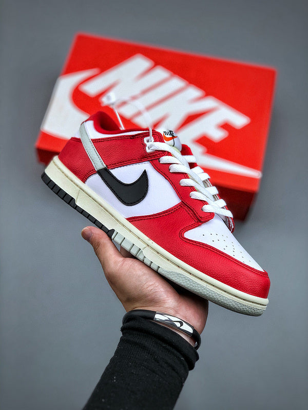 Tênis Nike SB Dunk Low "Chicago Split"