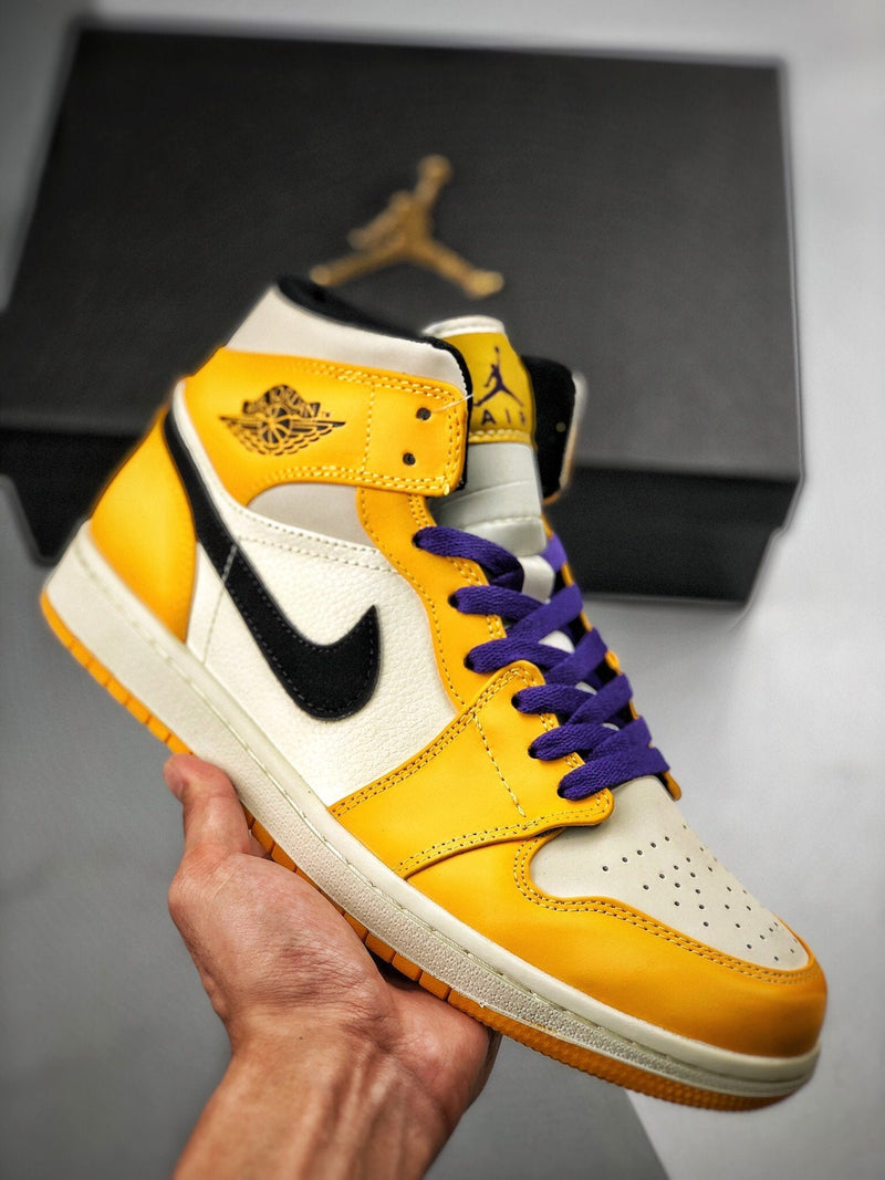 Tênis Nike Air Jordan 1 Mid SE "Lakers"