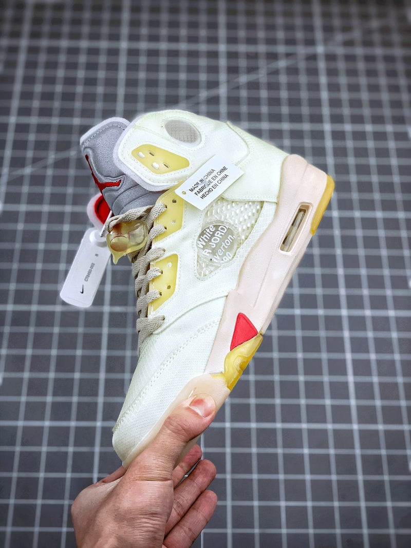 Tênis Nike Air Jordan 5 Retro Off-White Sail