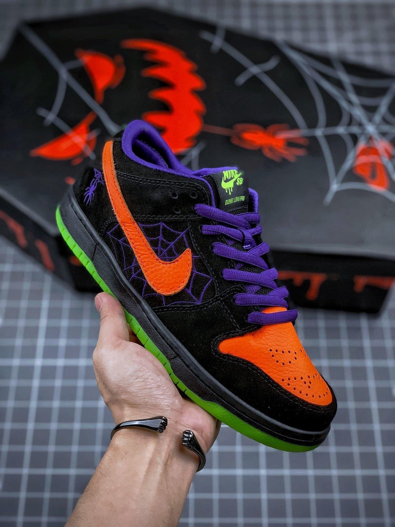 Tênis Nike SB Dunk Low "Night of Mischief Halloween"