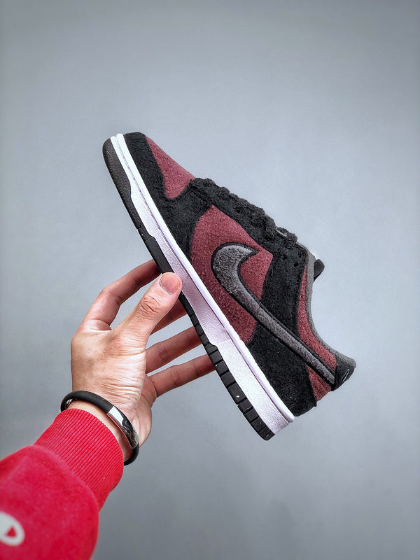 Tênis Nike SB Dunk Low "Fleece"