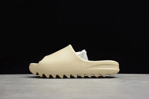 Tênis Adidas Yeezy Slide "Bege"