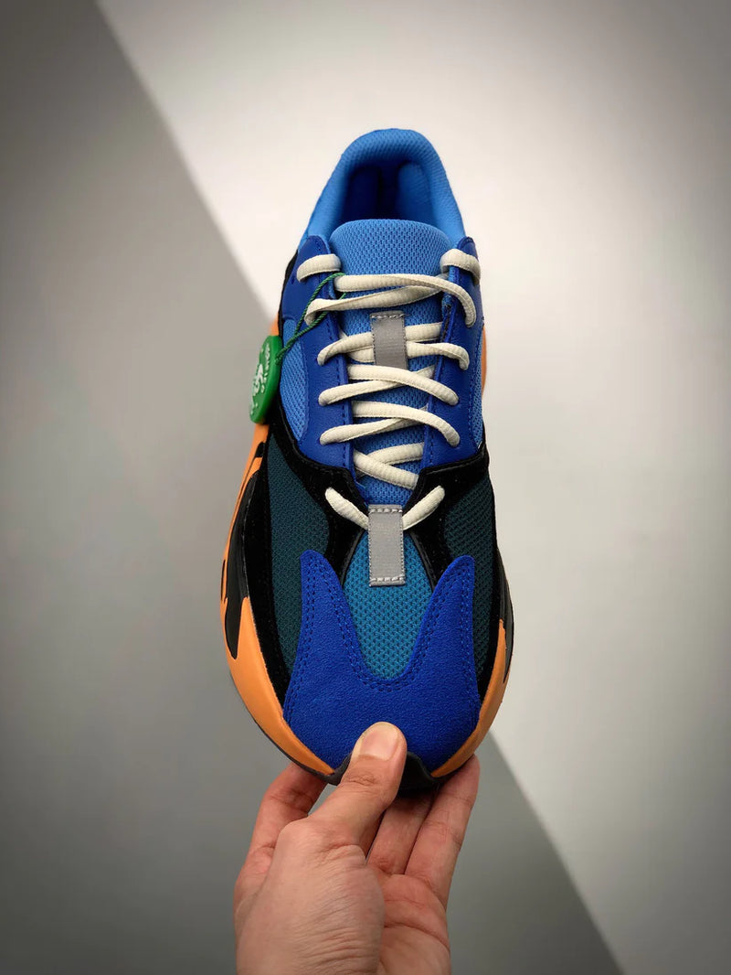 Tênis Adidas Yeezy Boost 700 V1 Bright Blue