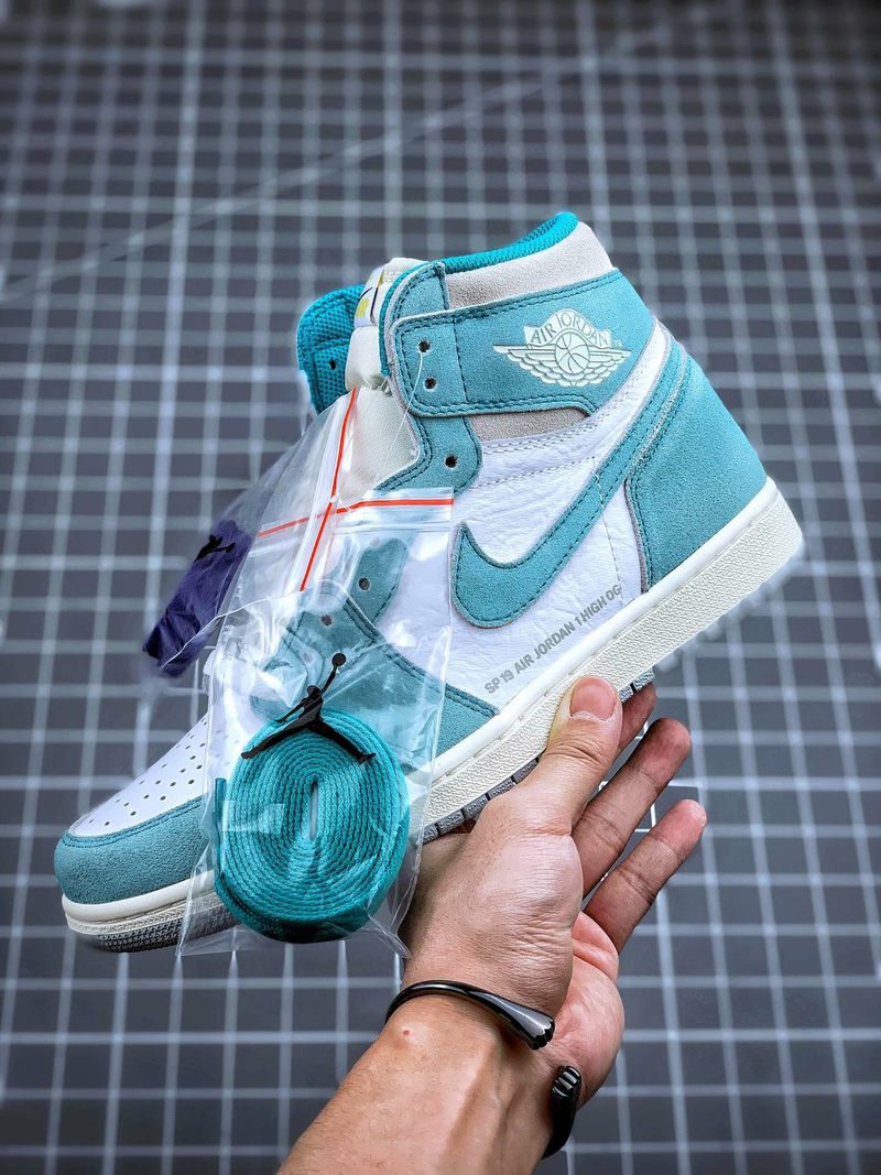 Tênis Nike Air Jordan 1 High Turbo Green