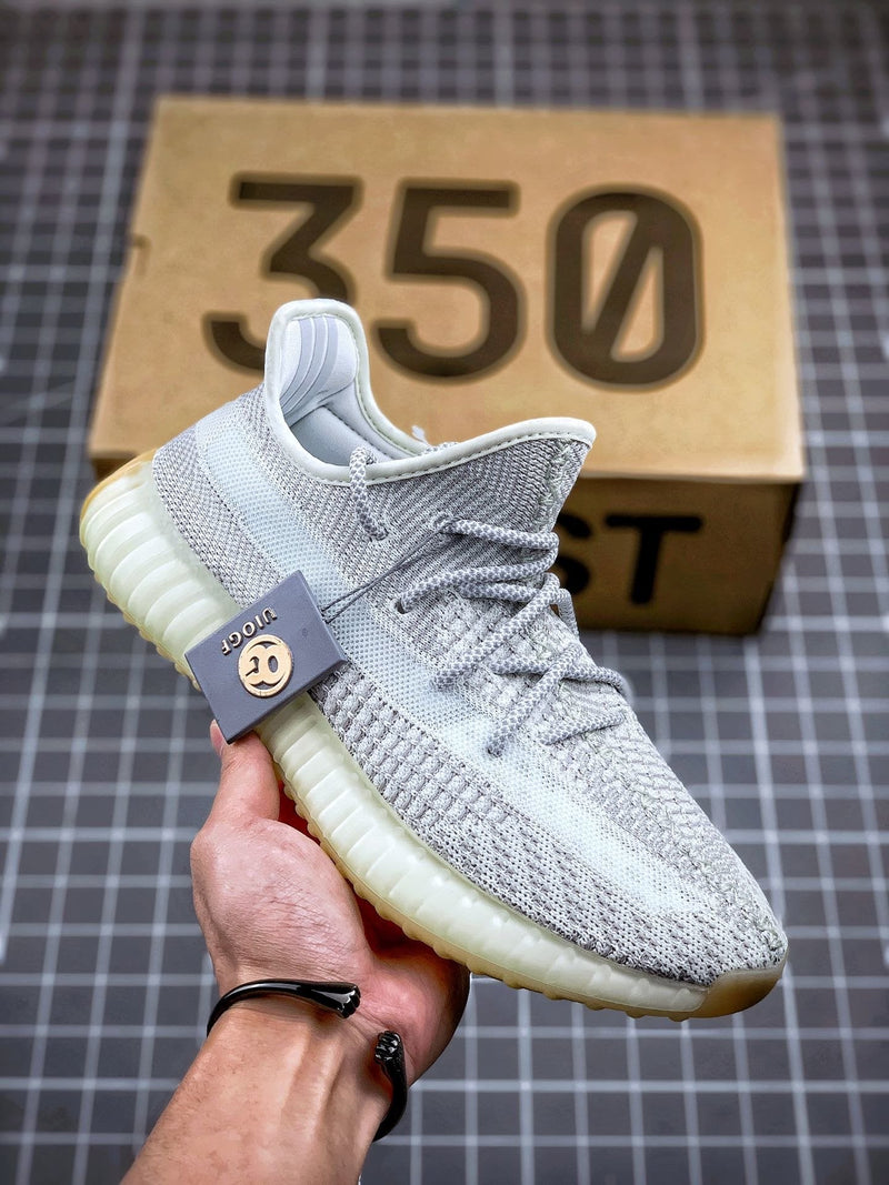 Tênis Adidas Yeezy Boost 350 V2 Yeshaya (Refletivo)