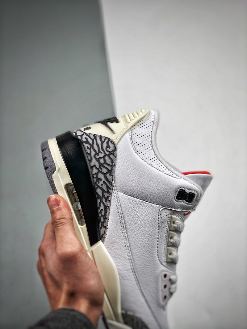 Tênis Nike Air Jordan 3 White Cement Reimagined"