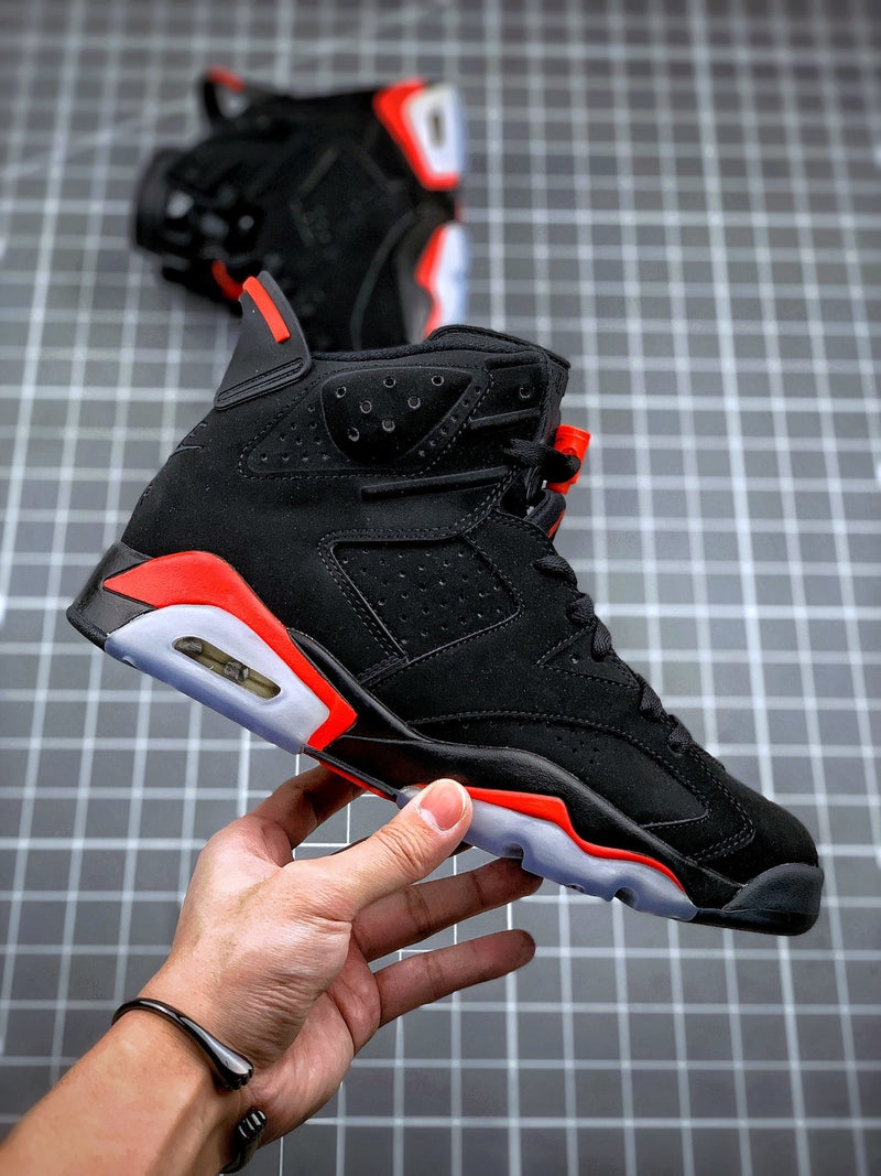 Tênis Nike Air Jordan 6 Retro Black Infrared (2019)