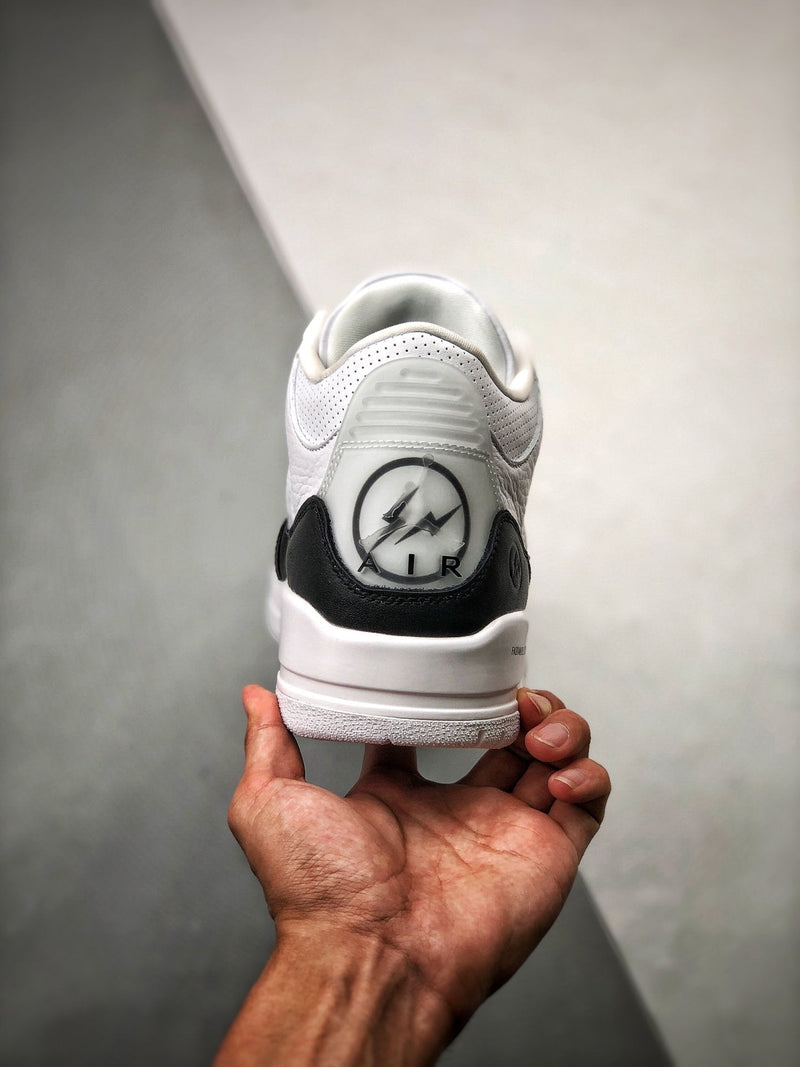 Tênis Nike Air Jordan 3 "Fragment"