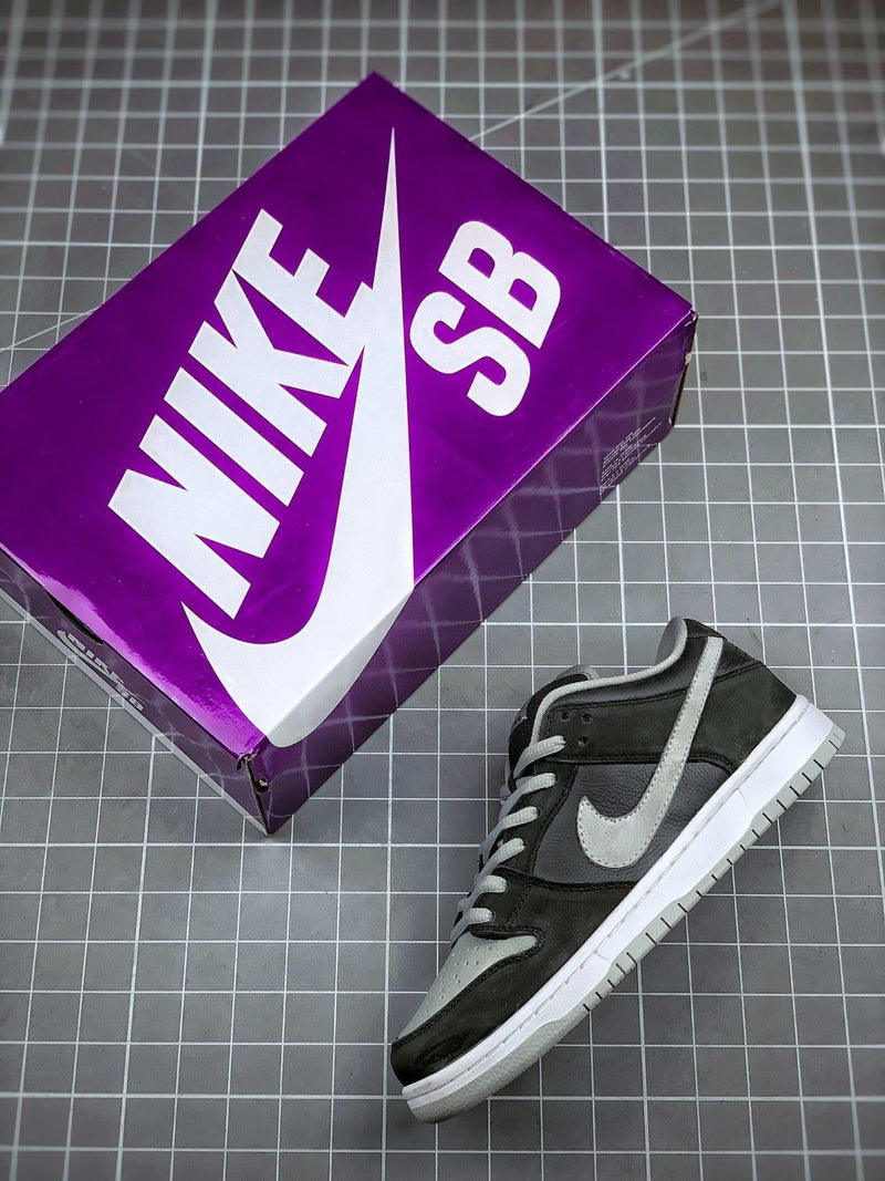 Tênis Nike SB Dunk Low J-PAC "Shadow"