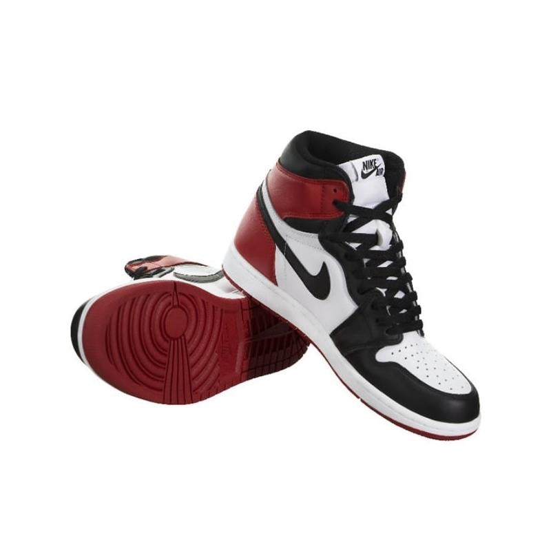 Tênis Nike Air Jordan 1 Retro Black Toe