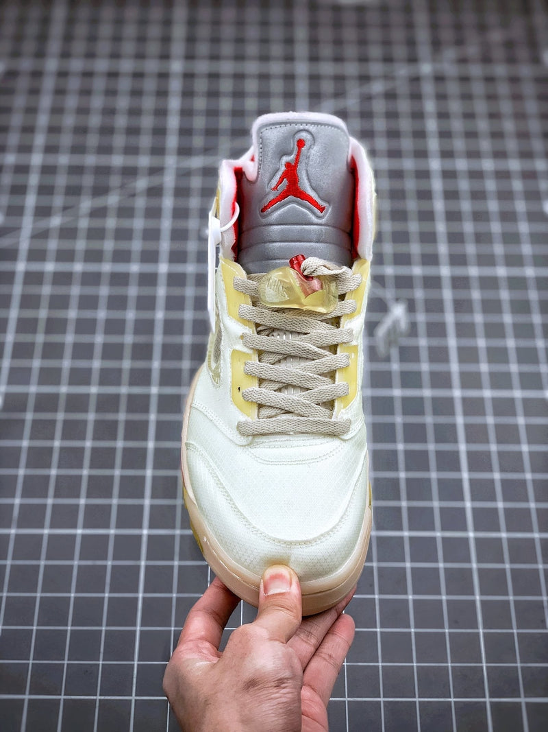 Tênis Nike Air Jordan 5 Retro Off-White Sail