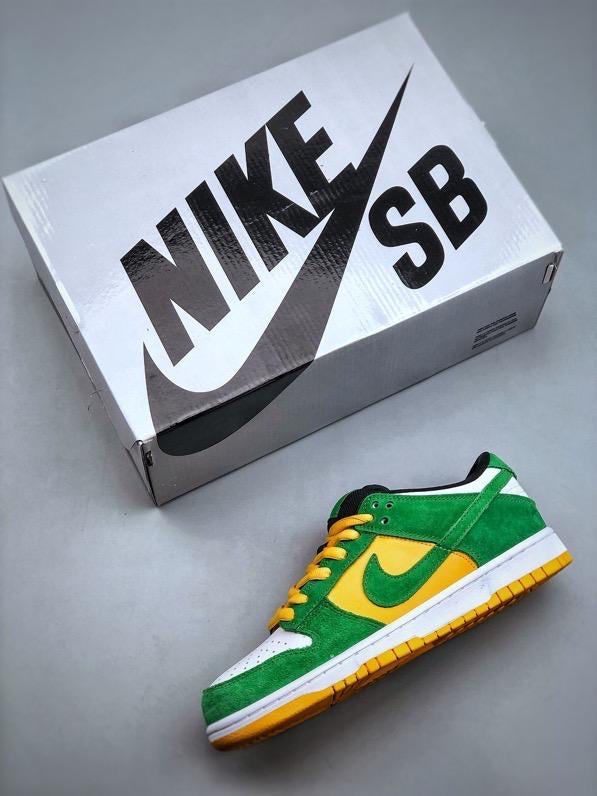 Tênis Nike SB Dunk Low "Joe Strummer"