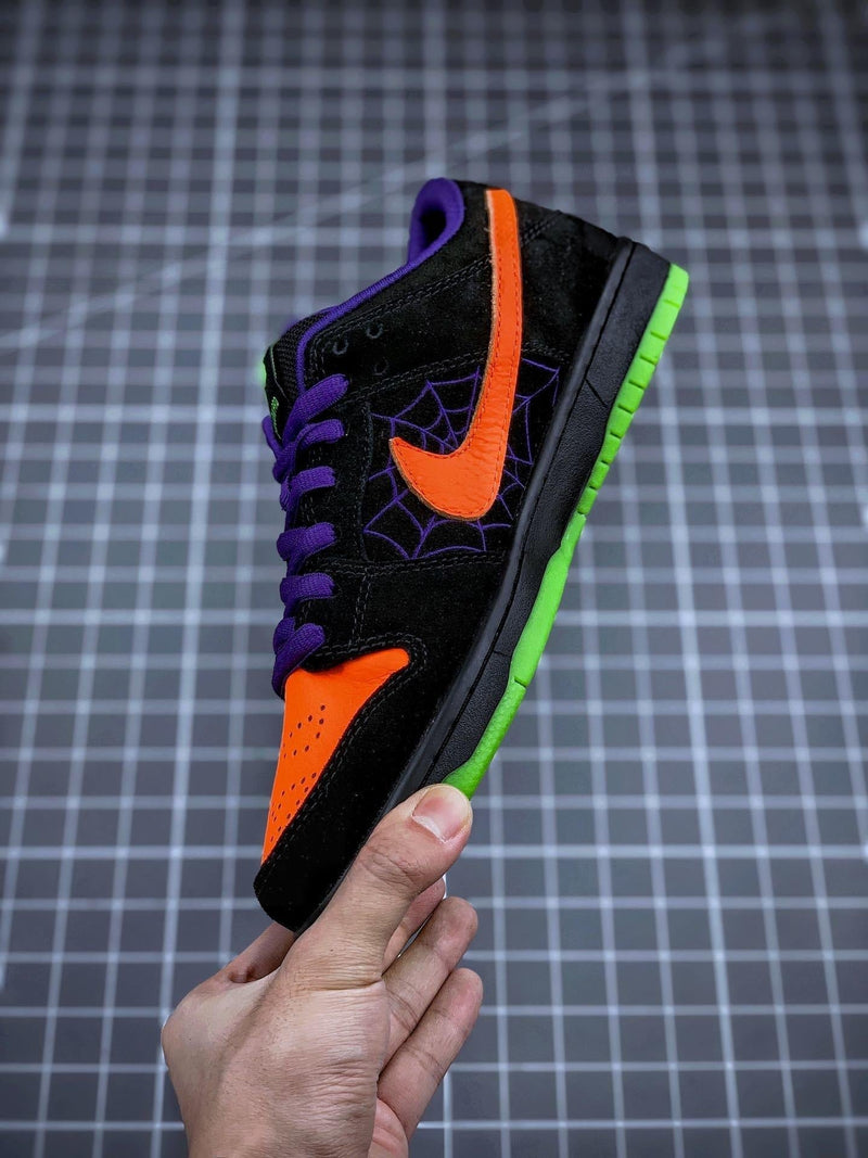 Tênis Nike SB Dunk Low "Night of Mischief Halloween"