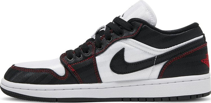 Tênis Nike Air Jordan 1 Low SE Utility 'White Black Red'